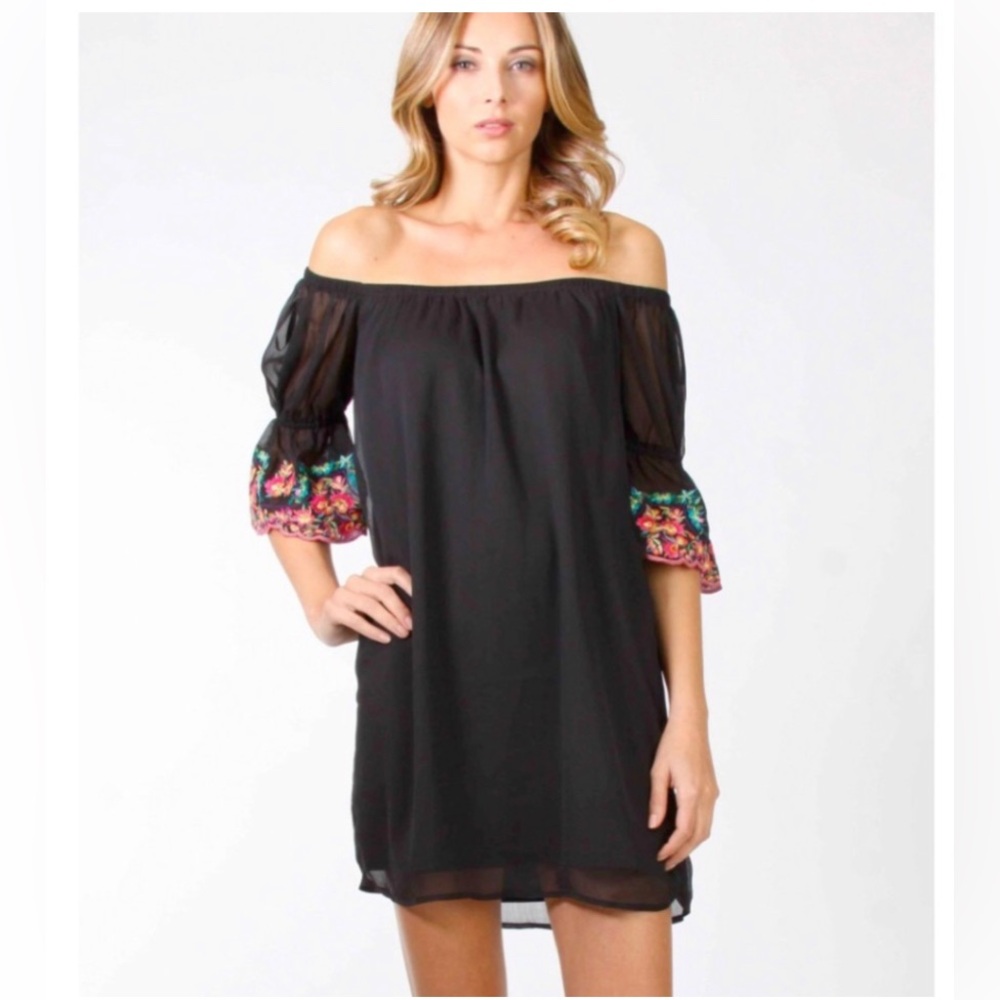 VaVa by Joy Hahn Poppy Off the Shoulder dress  size Large